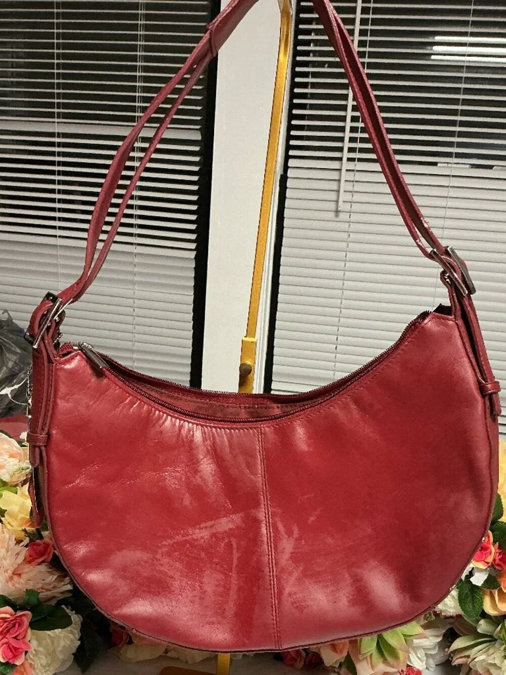 Laura Scott Red Hobo Shoulder Bag Adjustable Double Straps Zip Top